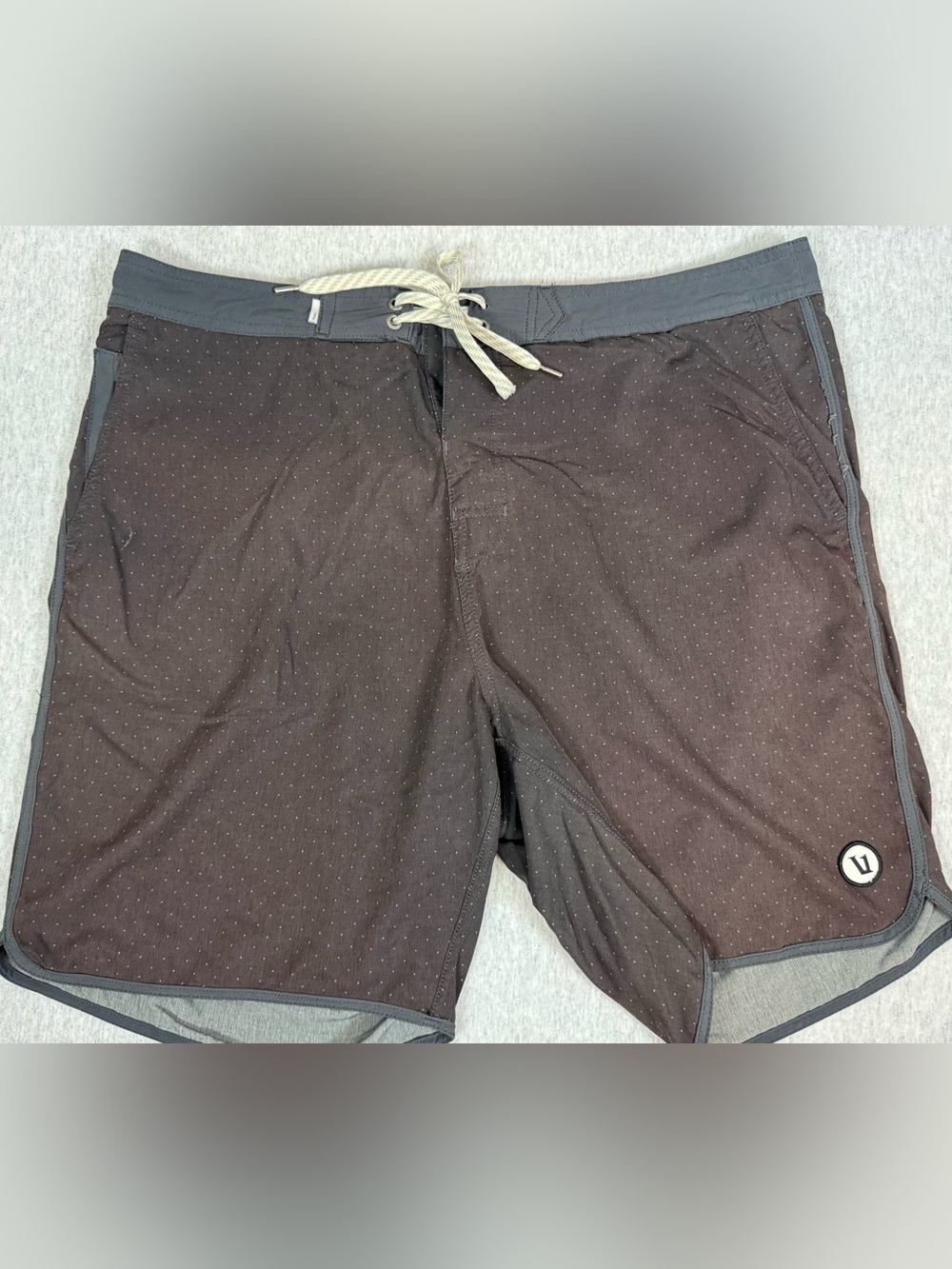 Vuori Cruise Board Shorts Dark Gray Micro-Dot - 36